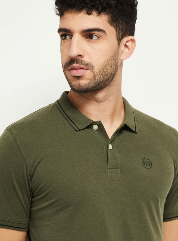 Men Solid Slim Fit Polo