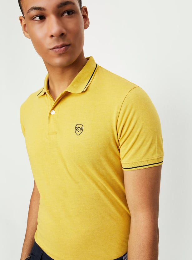 Men Solid Slim Fit Polo