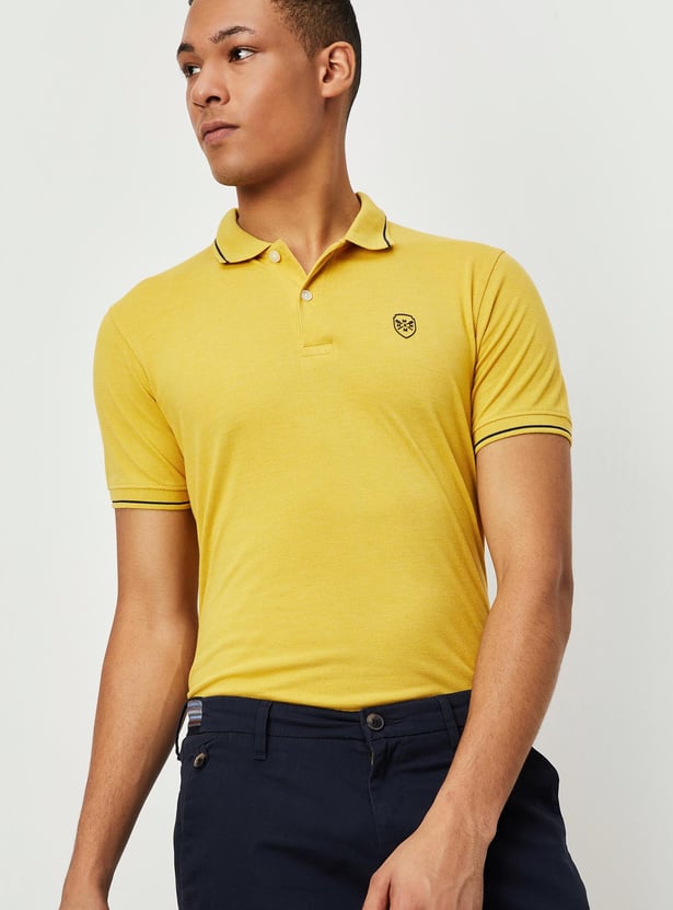 Men Solid Slim Fit Polo