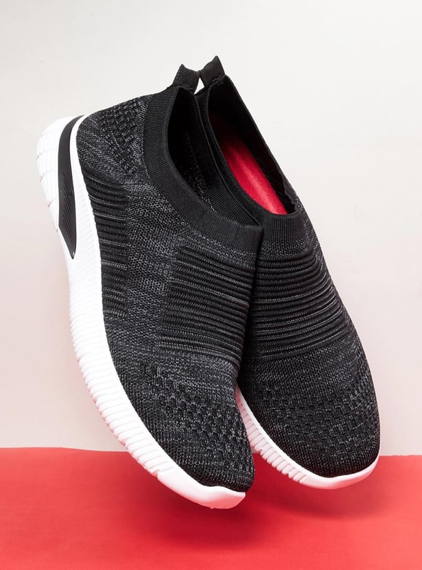 MAX Men Textured Sock-Knit Shoes