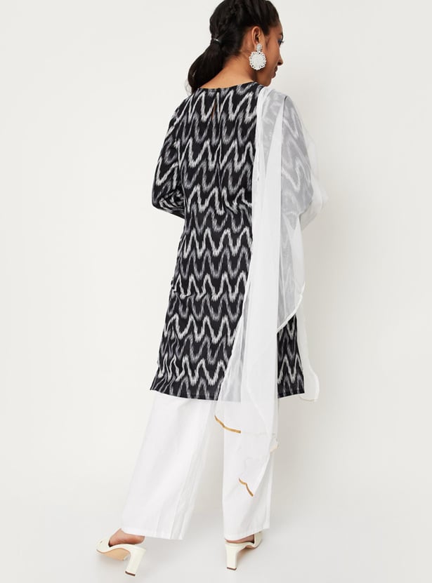 Girls Printed Straight Kurta With Pyjama and Dupatta