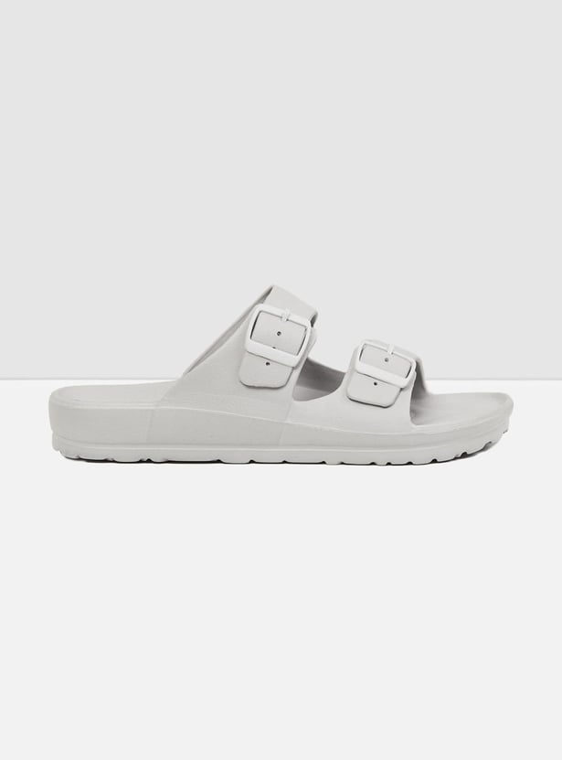 MAX Men Solid Slip-On Sliders