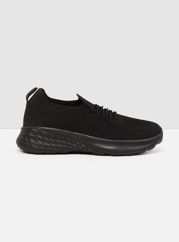 Women Textured Sports Shoes