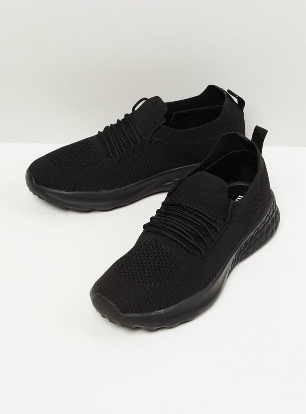 Women Textured Sports Shoes