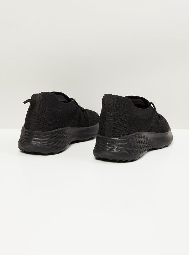 Women Textured Sports Shoes