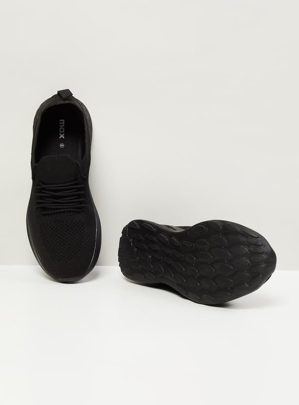 Women Textured Sports Shoes