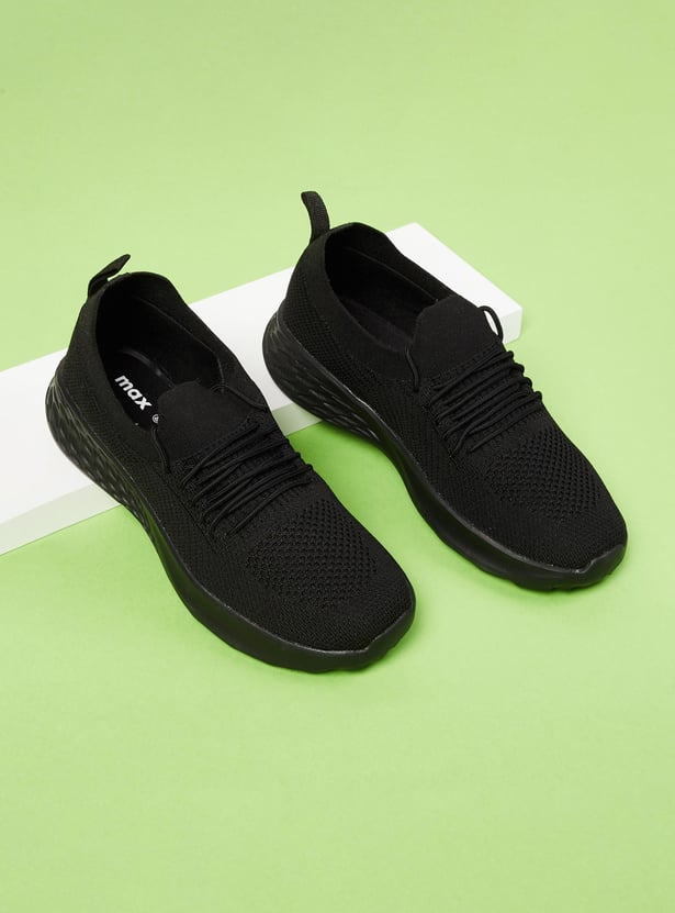 Women Textured Sports Shoes