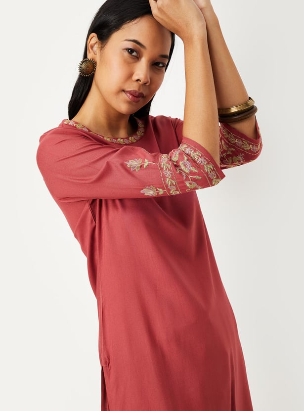 Women Cotton Embroidered Round Neck Straight Kurta