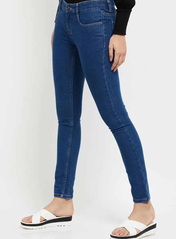 Women Solid Skinny Fit Jeans