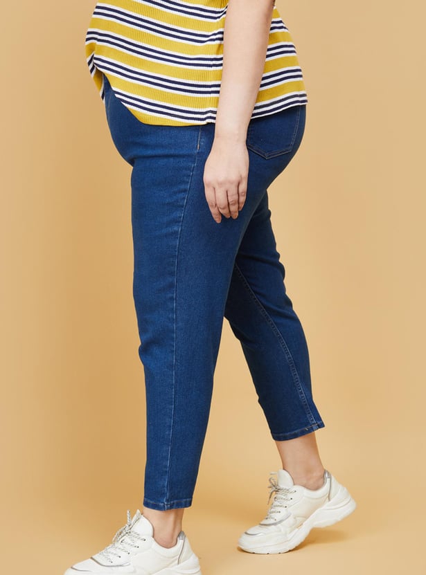 Women Solid Skinny Fit Jeans