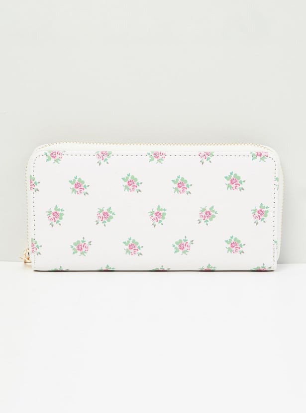 MAX Women Printed Zip Closure Wallet