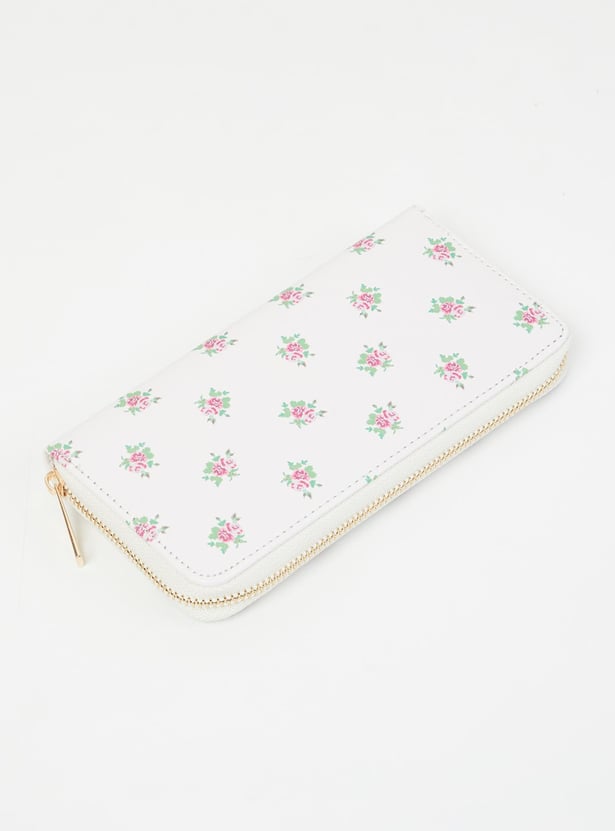 MAX Women Printed Zip Closure Wallet