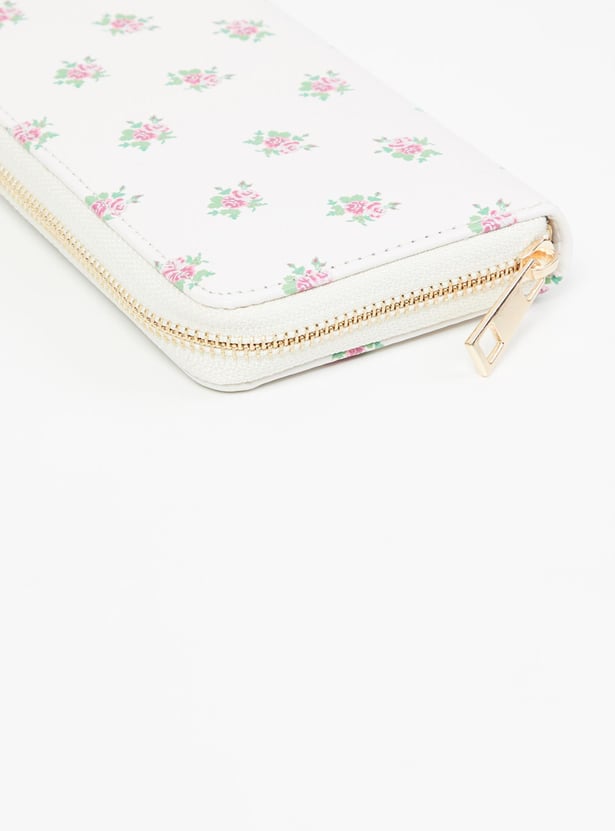 MAX Women Printed Zip Closure Wallet