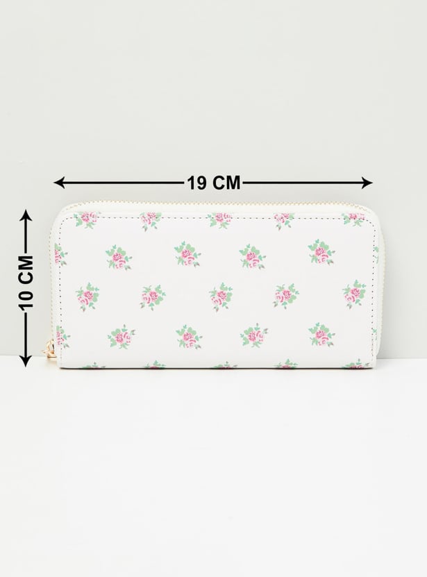 MAX Women Printed Zip Closure Wallet