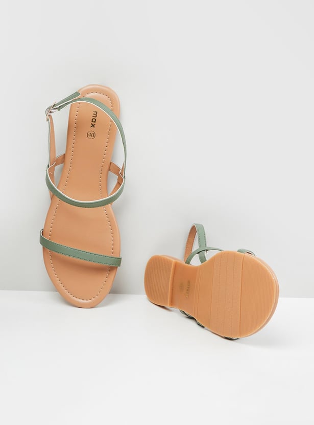Women Solid Flat Sandals with Buckle Straps