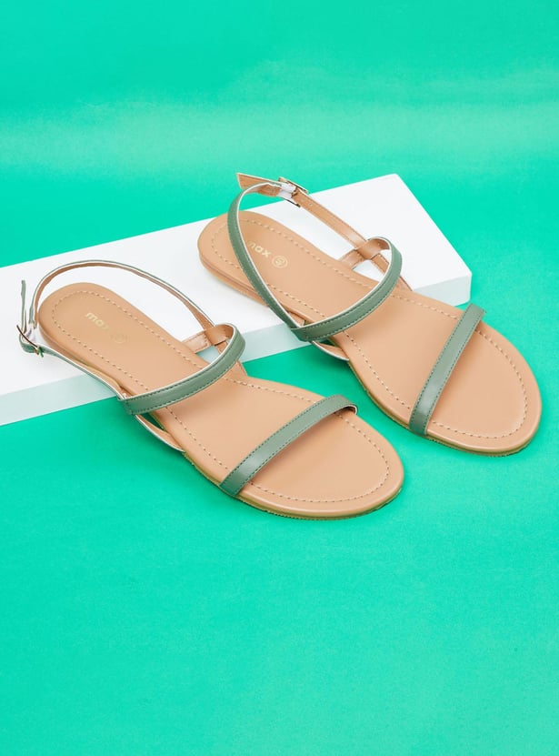 Women Solid Flat Sandals with Buckle Straps