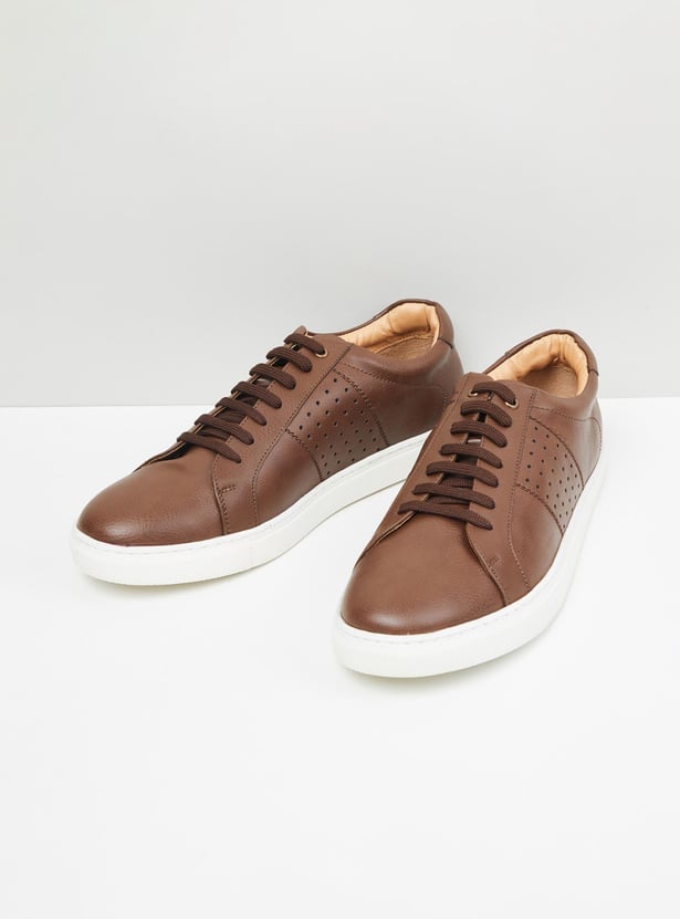 Men Solid Perforated-Detail Lace-Up Casual Shoes