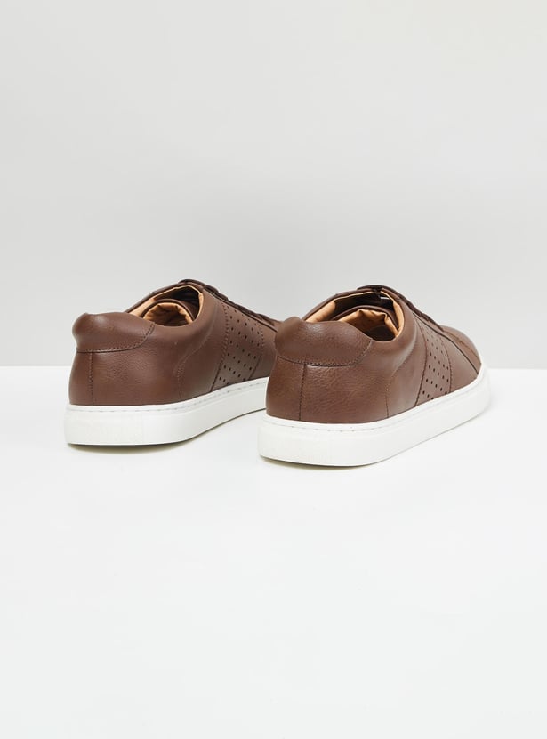 Men Solid Perforated-Detail Lace-Up Casual Shoes
