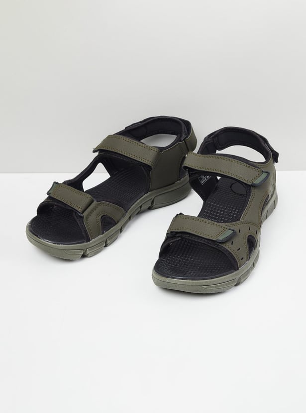 Men Textured Sandals with Velcro Straps