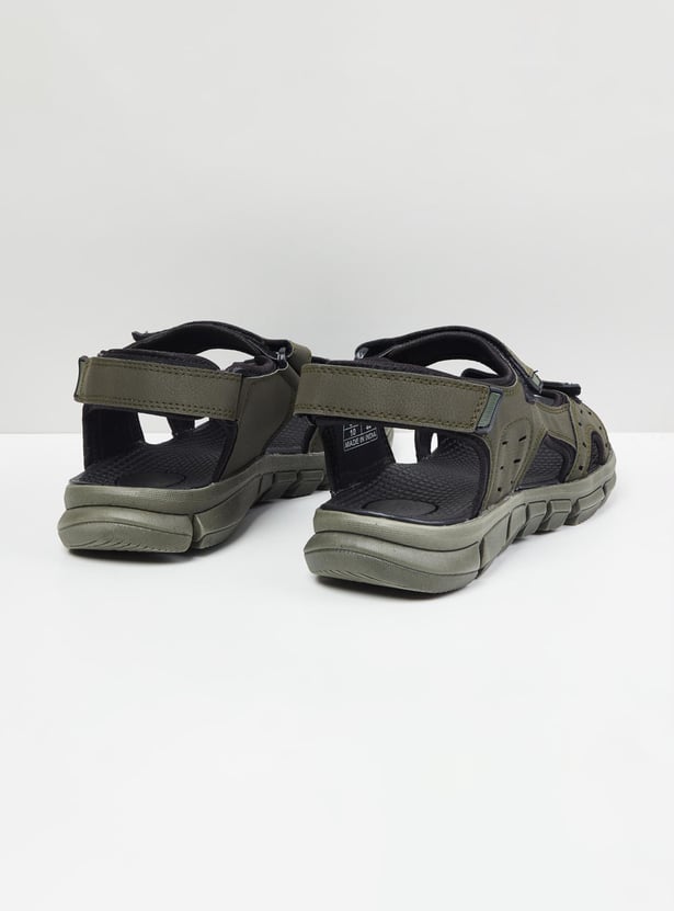 Men Textured Sandals with Velcro Straps