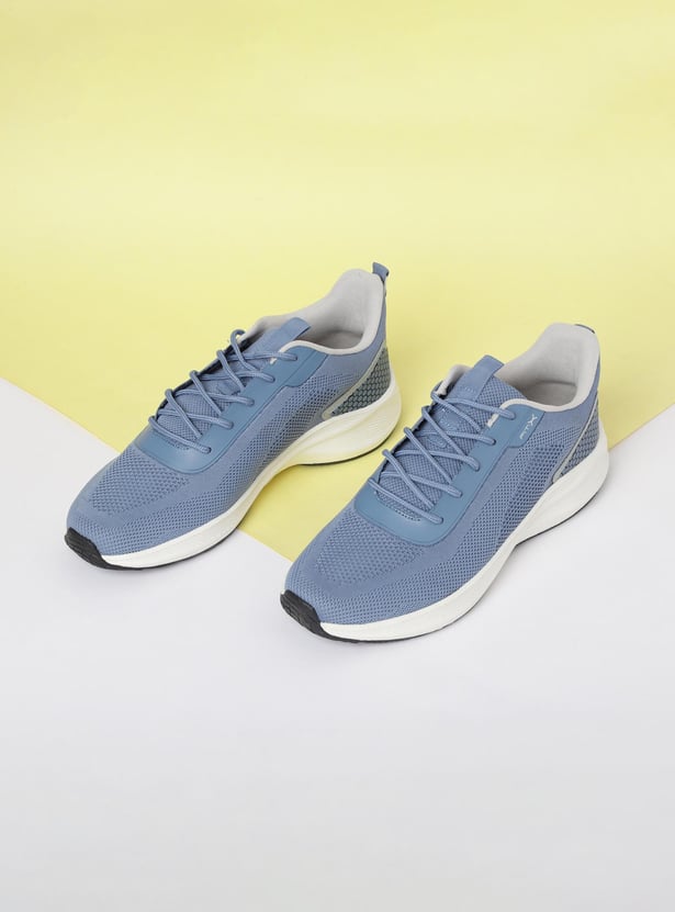 MAX Men Textured Lace-Up Sports Shoes