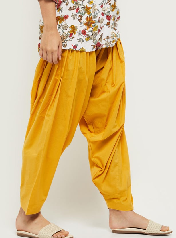 Women Solid Patiala Pants