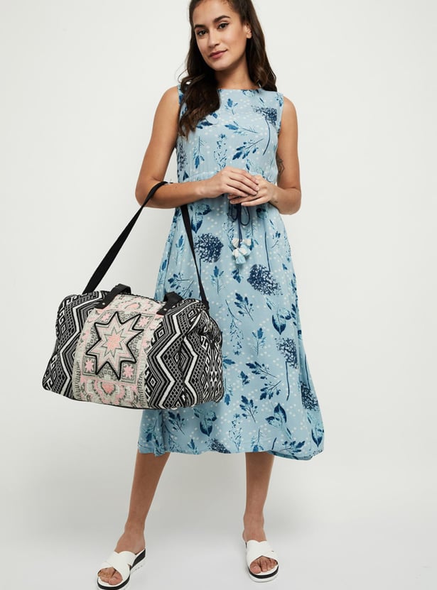 MAX Women Printed Weekender Bag