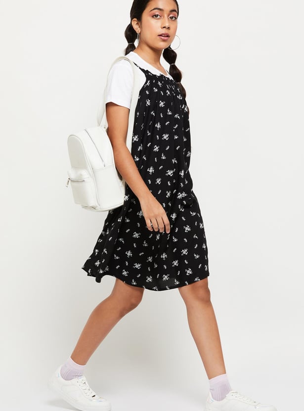 Girls Printed Sleeveless A-Line Dress With T-shirt