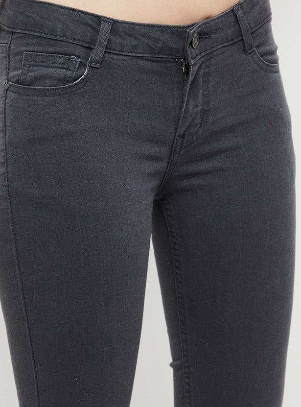 Women Solid Denim Capris