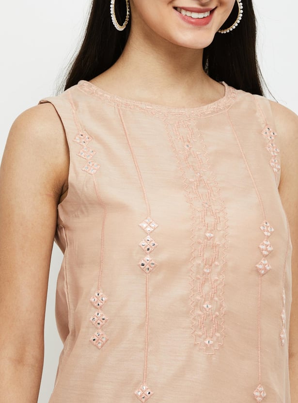 Women Embroidered Sleeveless Top