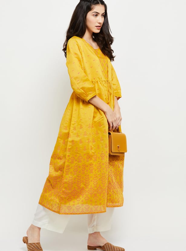Women Ikat Printed Kurta with Tie-Up Shrug