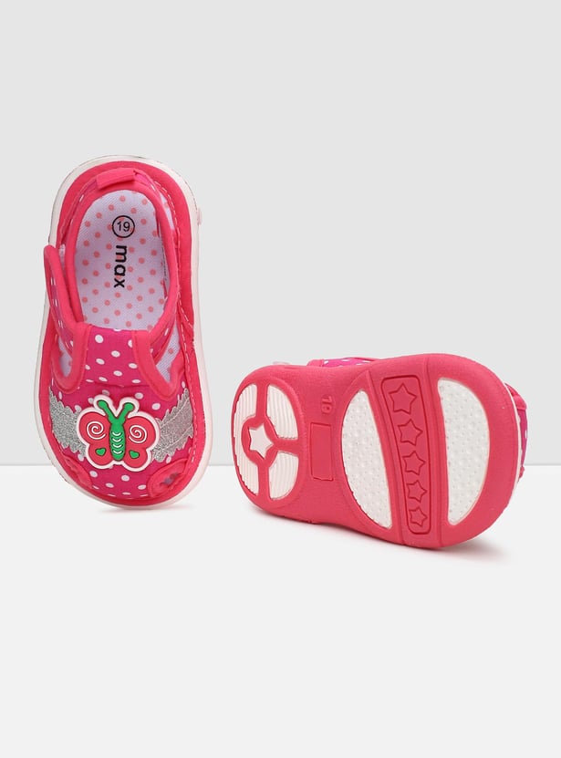 Girls Printed Closed Sandals