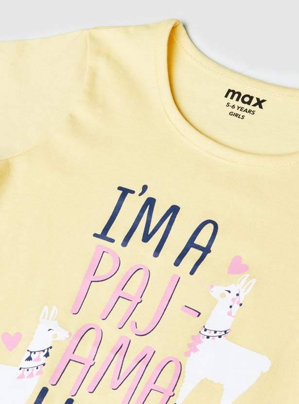 Girls Printed Round Neck T-shirt with Elasticated Pyjamas