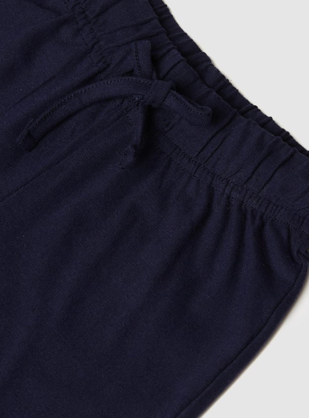 Girls Printed T-shirt with Solid Pyjamas 