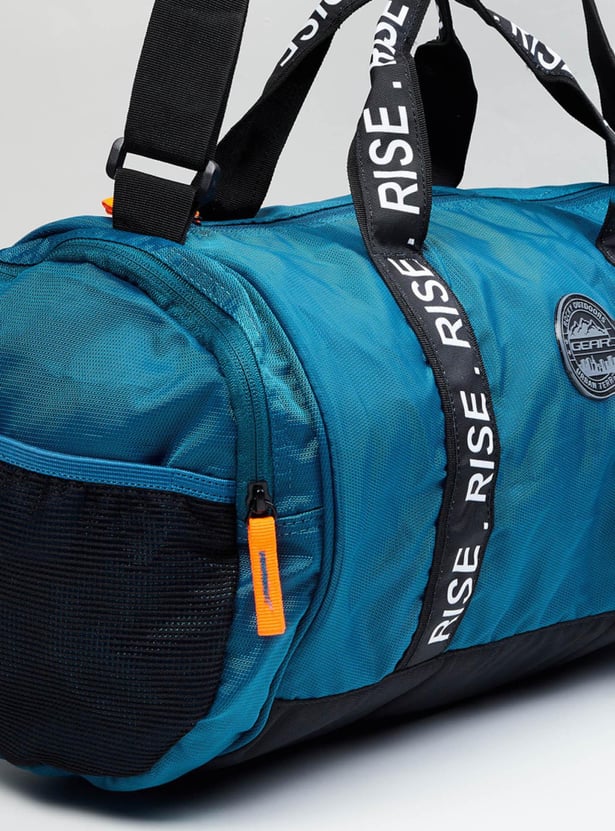 Men Printed Zip Closure Gym Bag