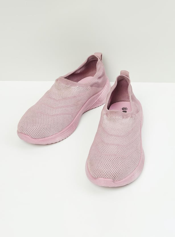 Women Textured Slip-On Sports Shoes