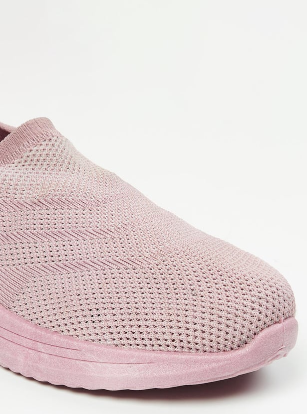 Women Textured Slip-On Sports Shoes