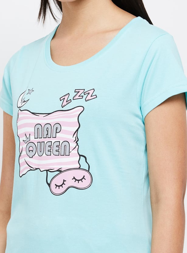 Women Printed Round Neck T-shirt with Capris