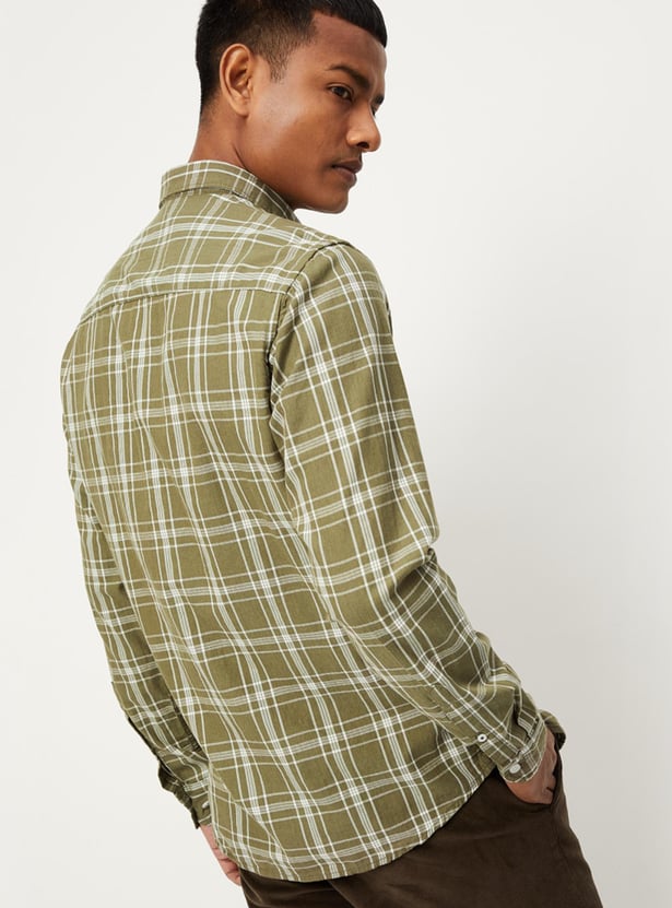 Men Checked Slim Fit Smart Casual Shirt