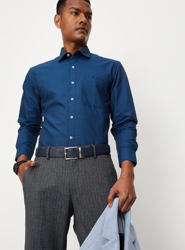 Men Slim Fit Fil A Fil Formal Shirt