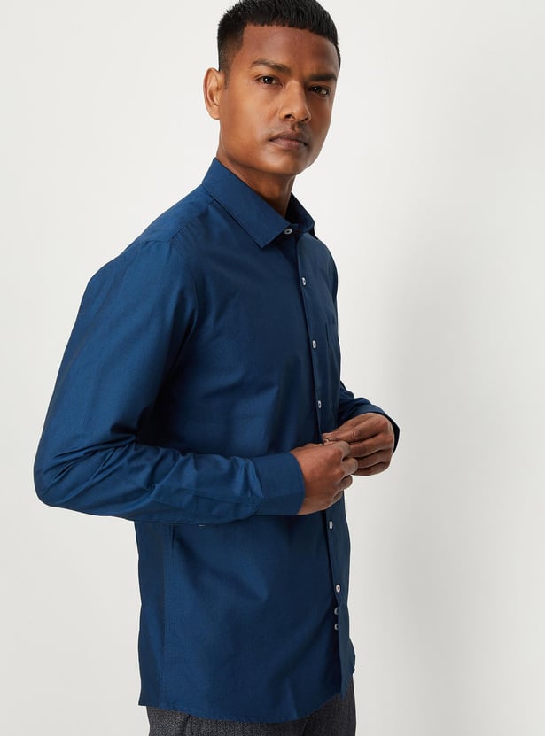 Men Slim Fit Fil A Fil Formal Shirt