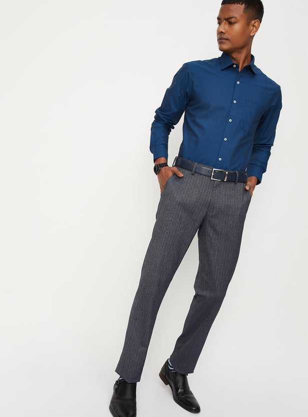 Men Slim Fit Fil A Fil Formal Shirt