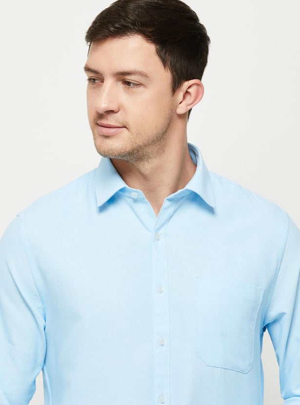Men Solid Slim Fit Formal Shirt