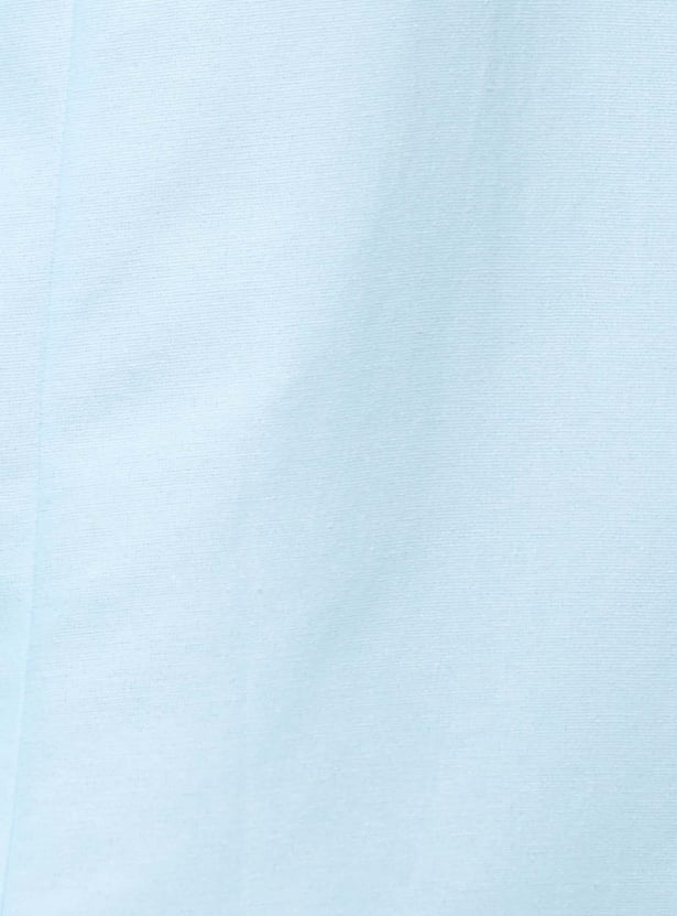 Men Solid Slim Fit Formal Shirt
