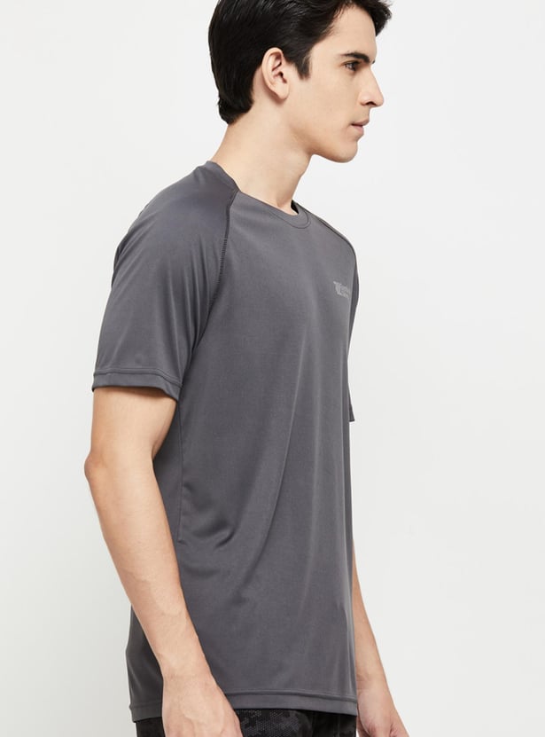 Men Printed Regular Fit Crew Neck Sports T-shirt