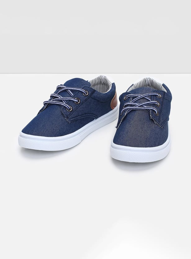 Boys Colourblocked Lace-Up Canvas Shoes