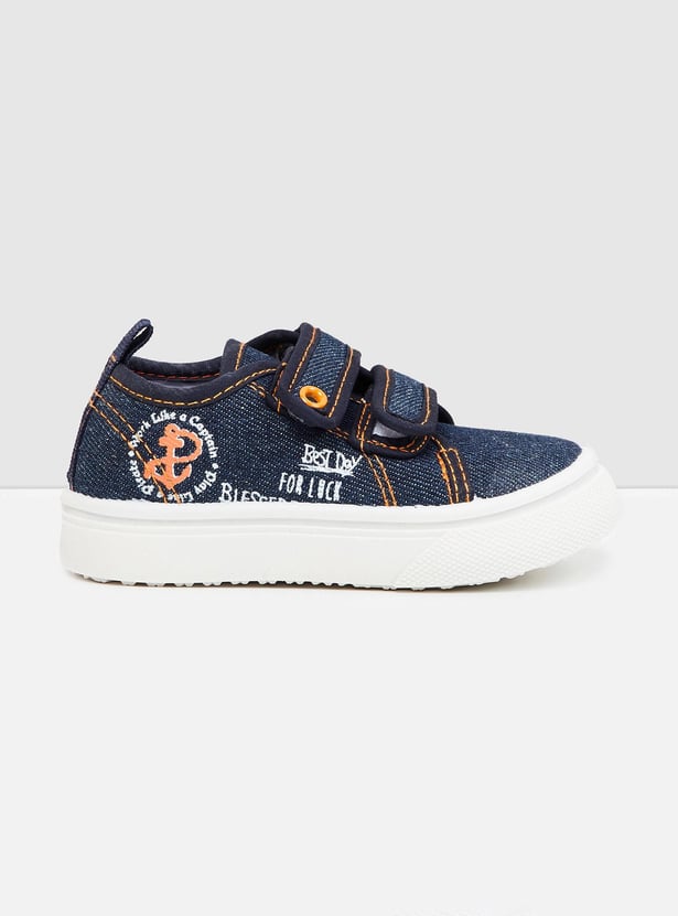 Boys Textured Slip-On Canvas Shoes