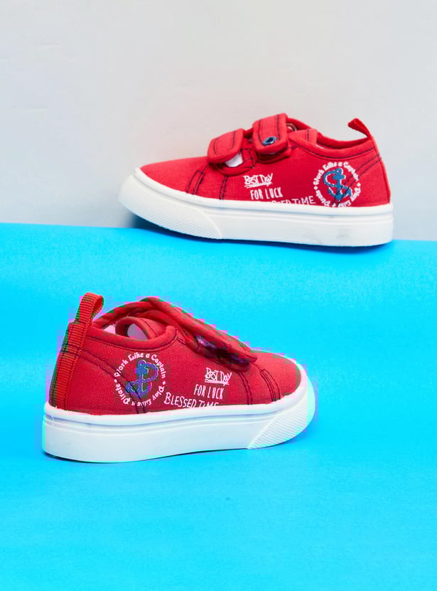Boys Textured Slip-On Canvas Shoes