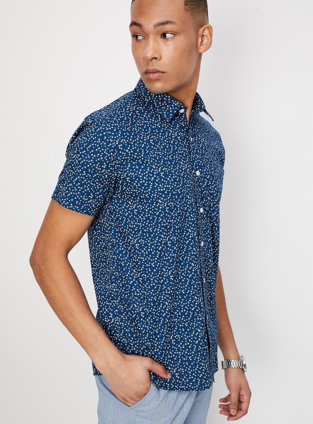 Men Printed Slim Fit Casual Shirt