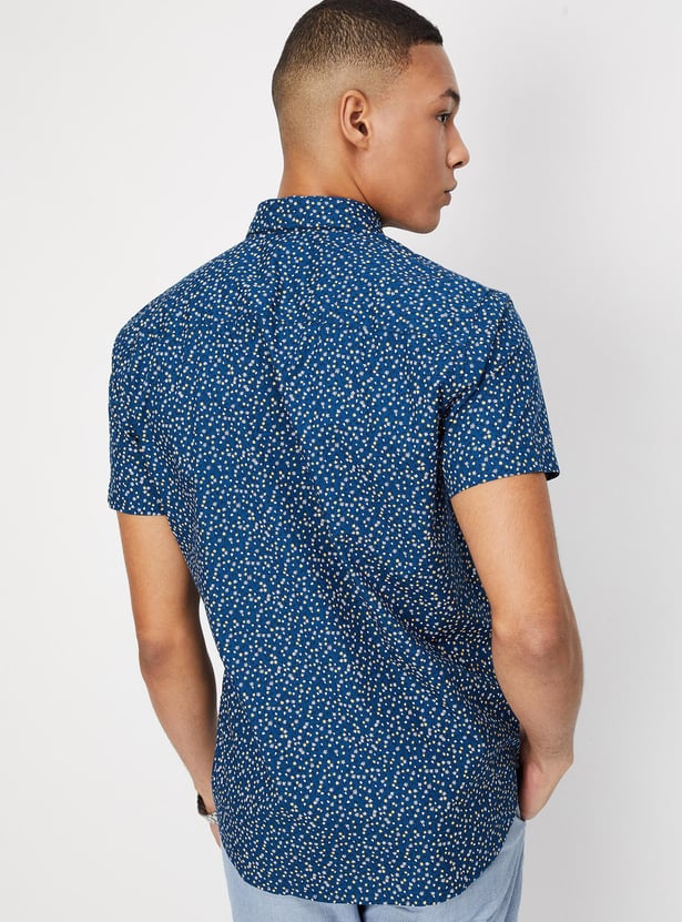 Men Printed Slim Fit Casual Shirt
